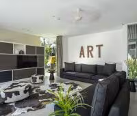 Villa Issi, Living room area