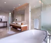 Villa Kailasha, Baño principal