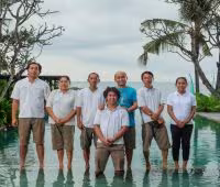 Villa Waringin, Personnel de la Villa dédié